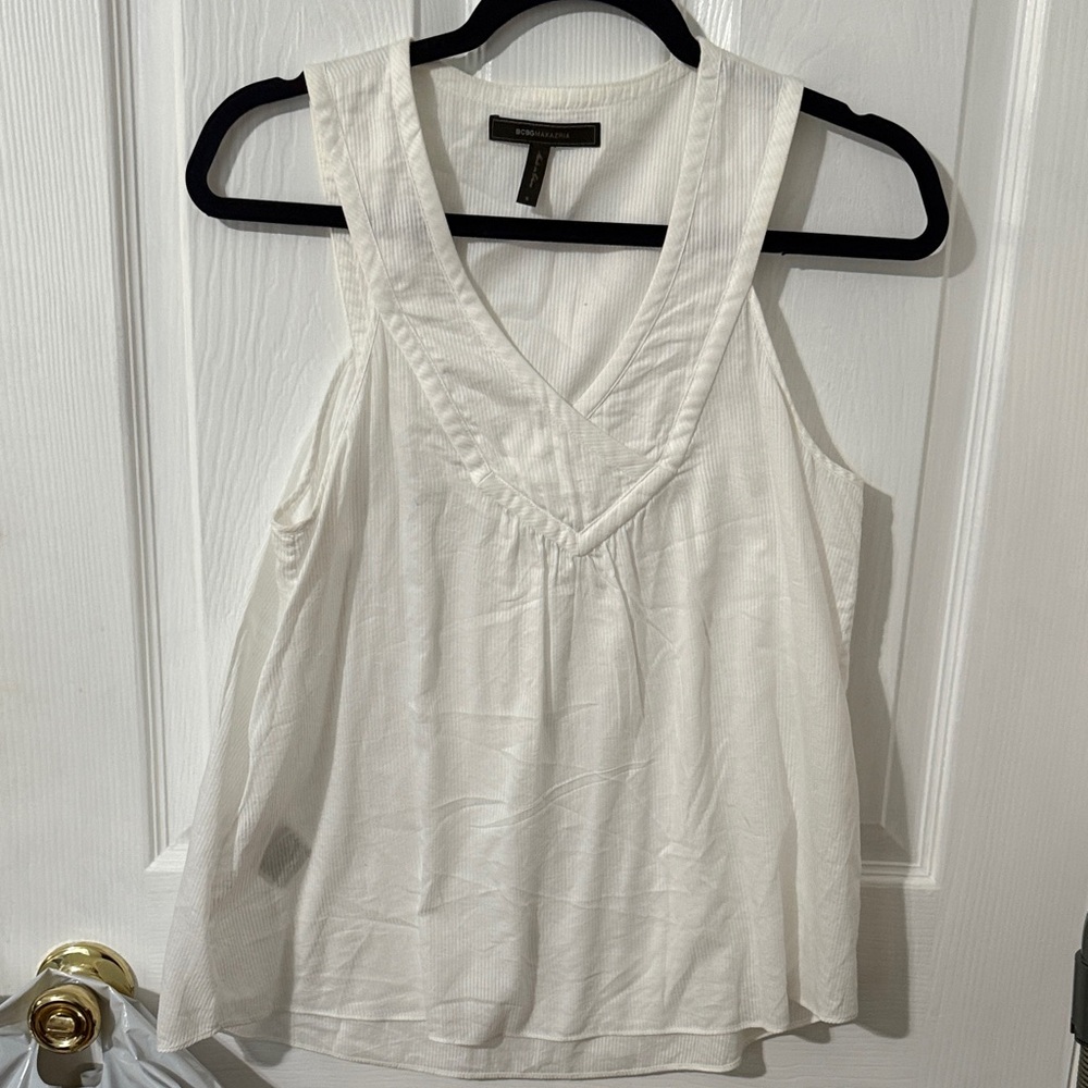 BCBGMaxAzria White V-Neck Tank Top